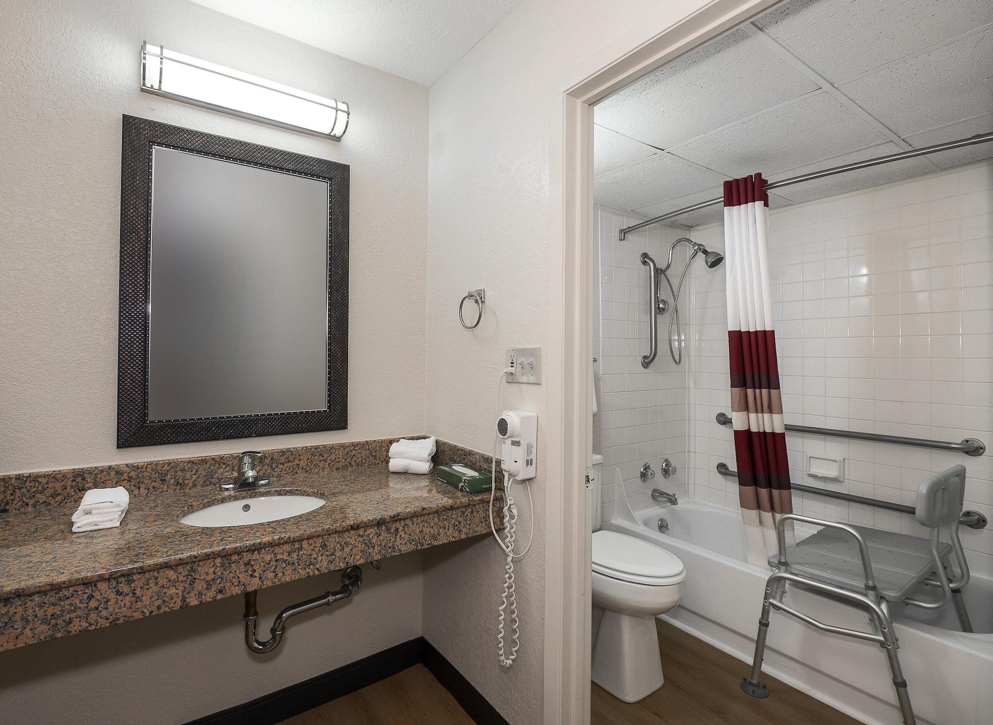 Red Roof Inn Bloomington - Normal/University Esterno foto